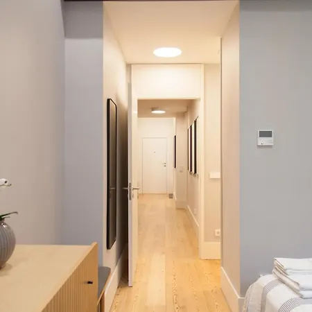 Flh Praca Comercio Tropical Flat Апартаменты *